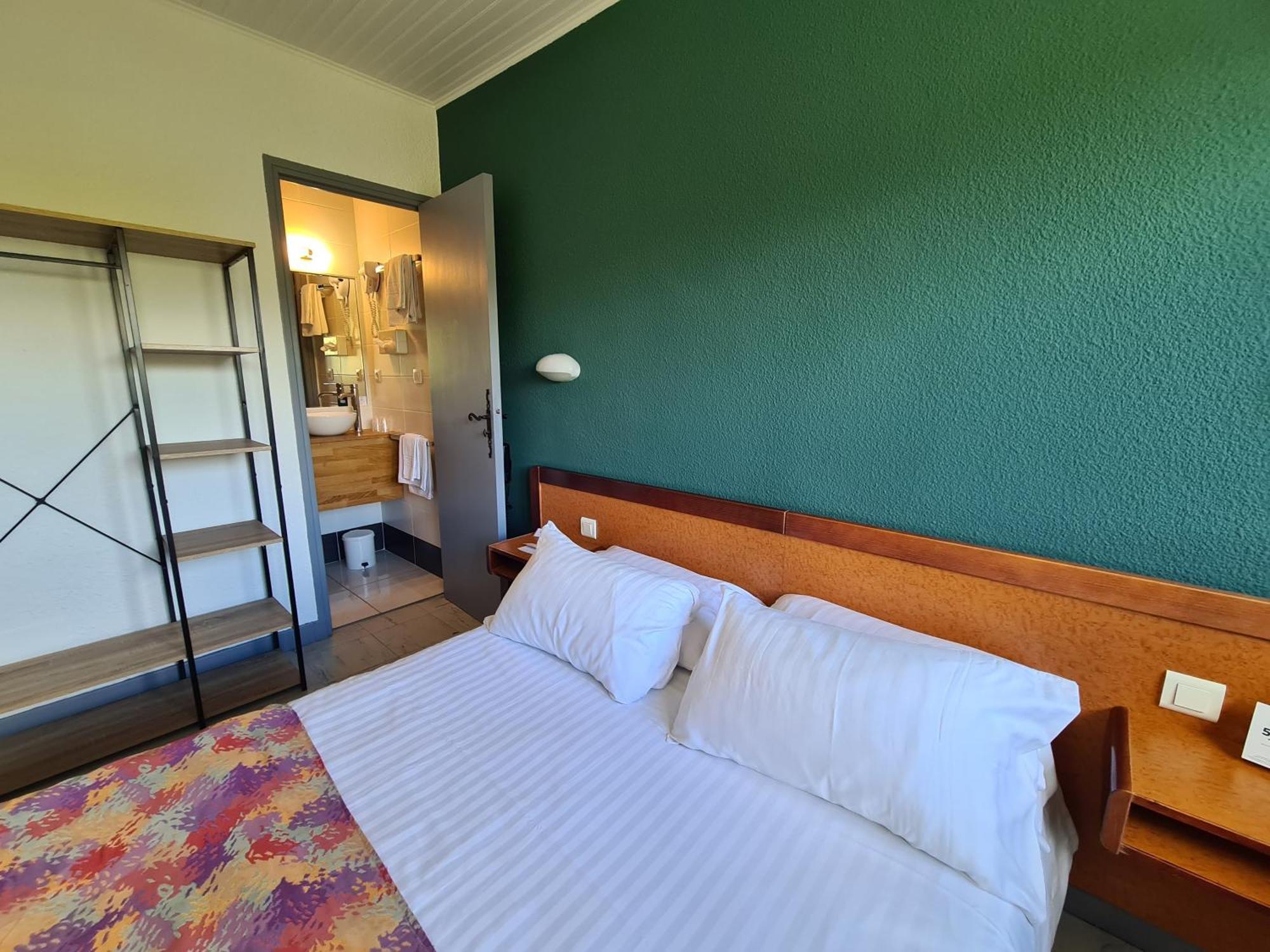 Logis Hotel Eden Lac Savines Exterior photo