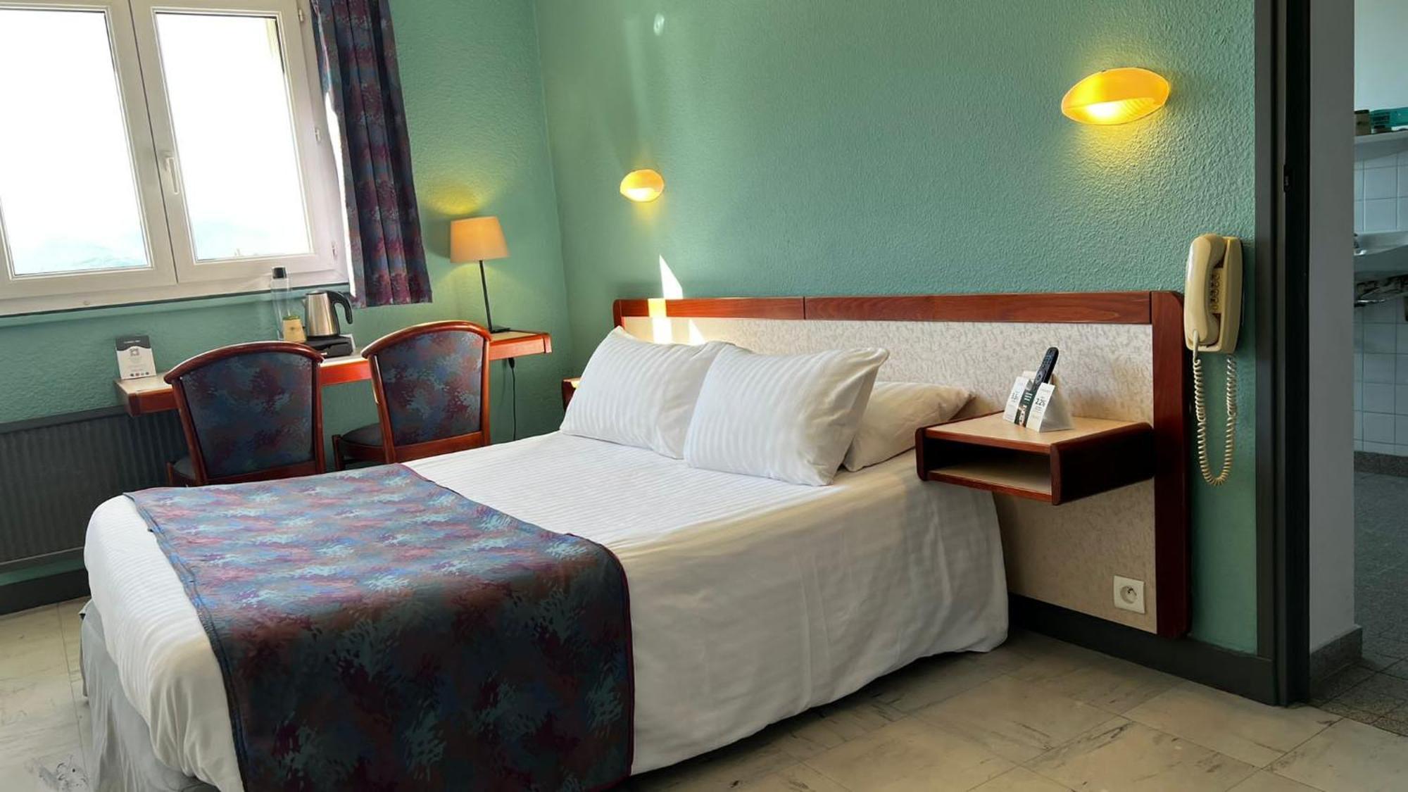 Logis Hotel Eden Lac Savines Exterior photo